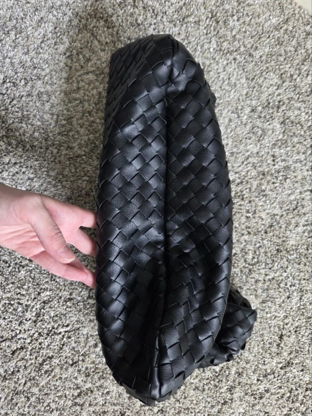 Urban Expressions NWOT Vanessa Hobo Woven Bag Purse Handbag Black Vegan Leather